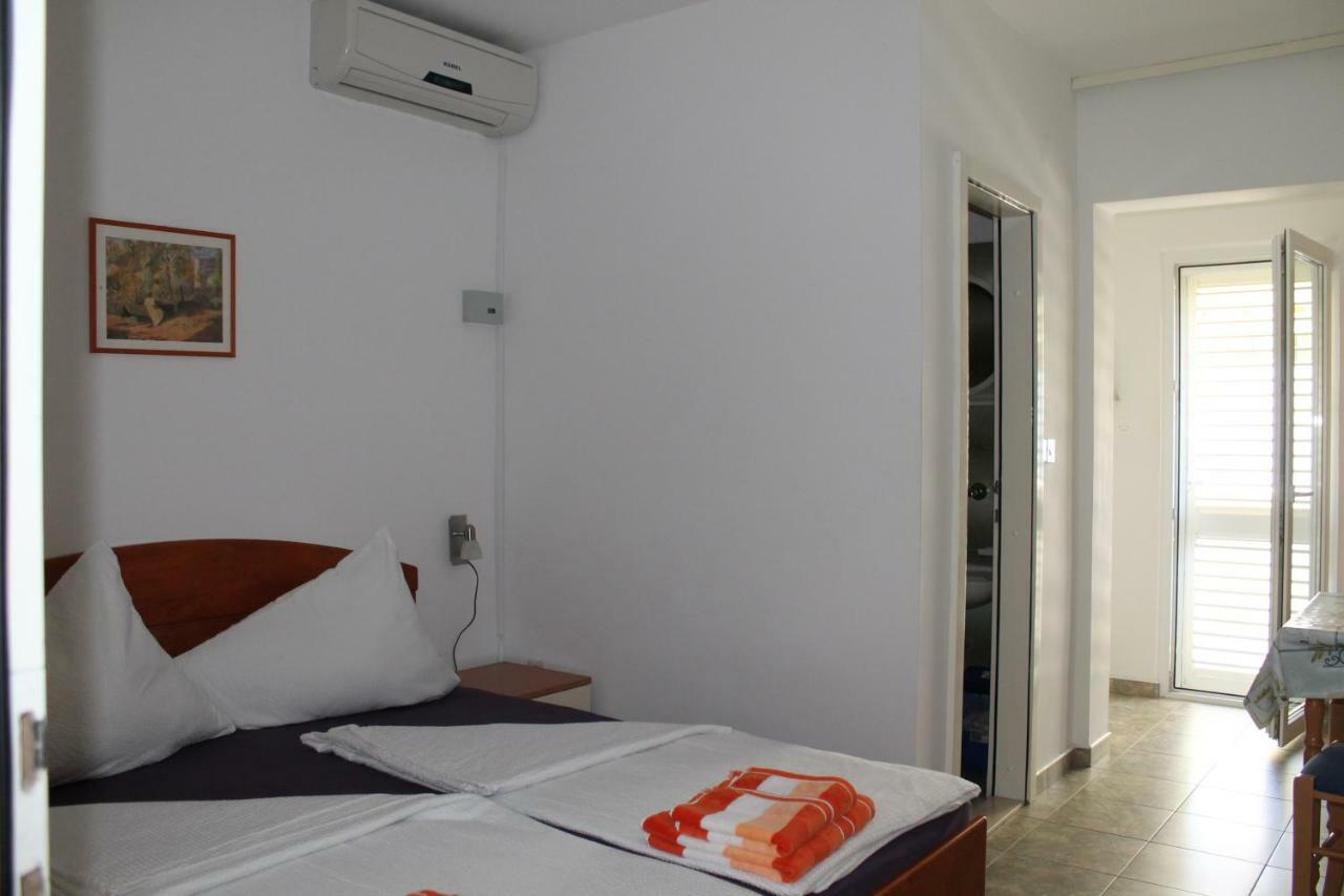 Apartmani Atila Damir Omiš Екстериор снимка