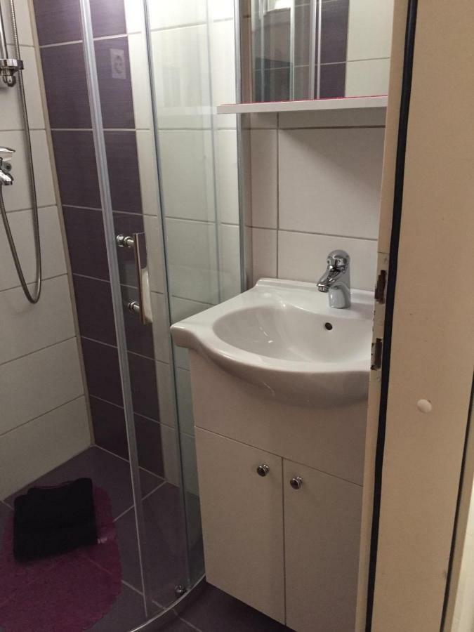 Apartmani Atila Damir Omiš Екстериор снимка