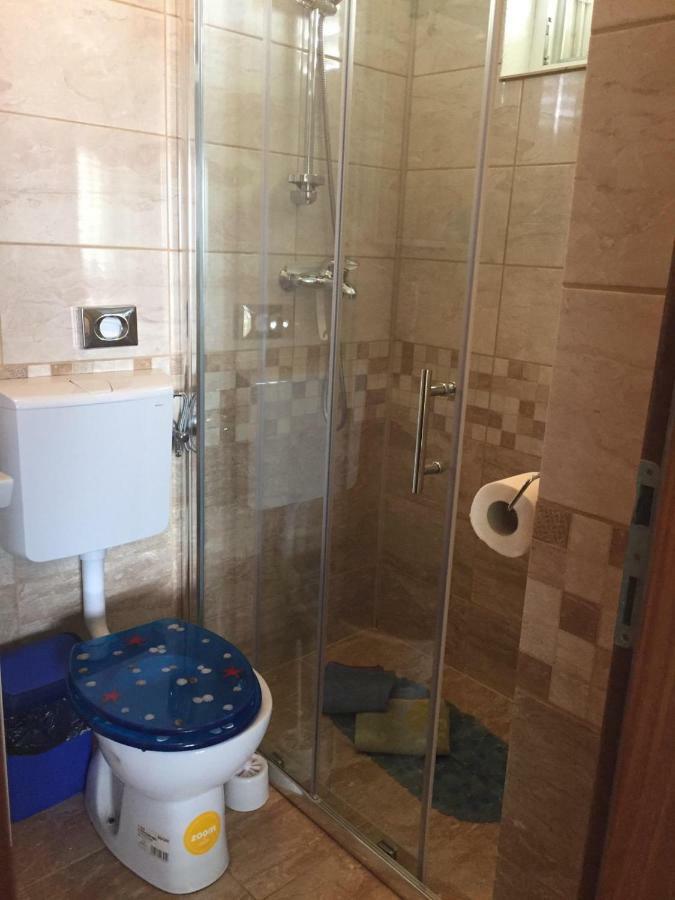 Apartmani Atila Damir Omiš Екстериор снимка