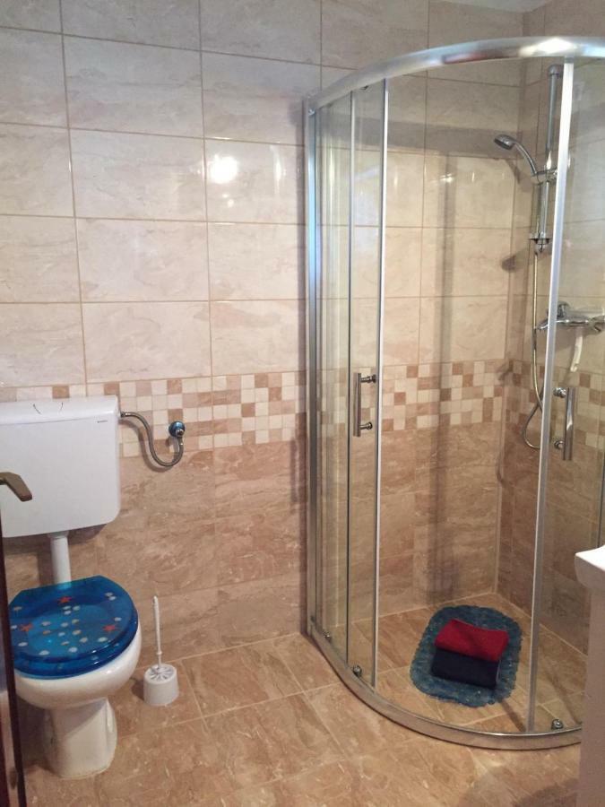 Apartmani Atila Damir Omiš Екстериор снимка