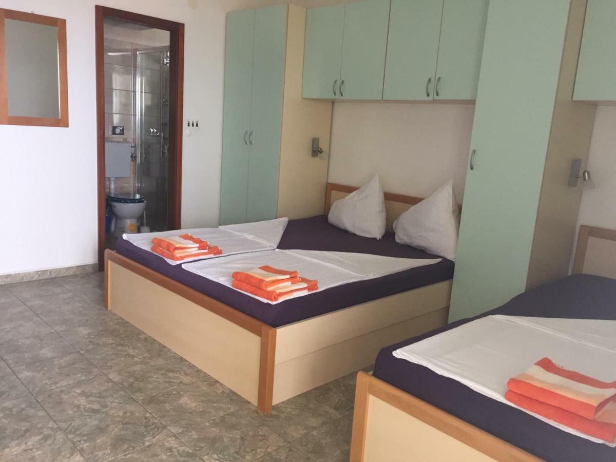 Apartmani Atila Damir Omiš Екстериор снимка