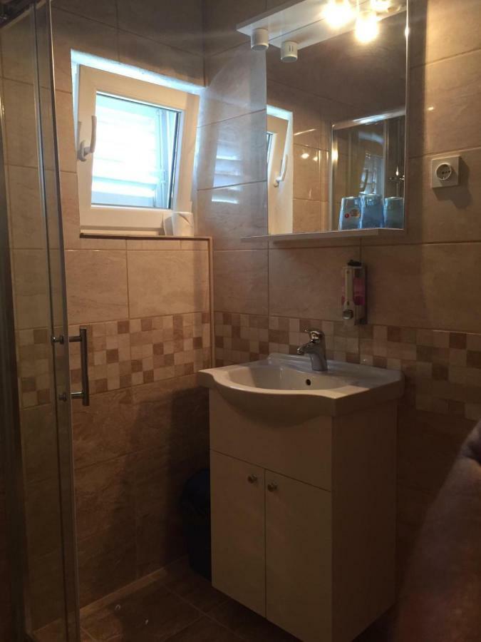 Apartmani Atila Damir Omiš Екстериор снимка
