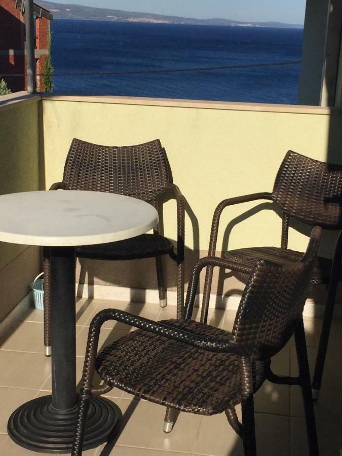 Apartmani Atila Damir Omiš Екстериор снимка
