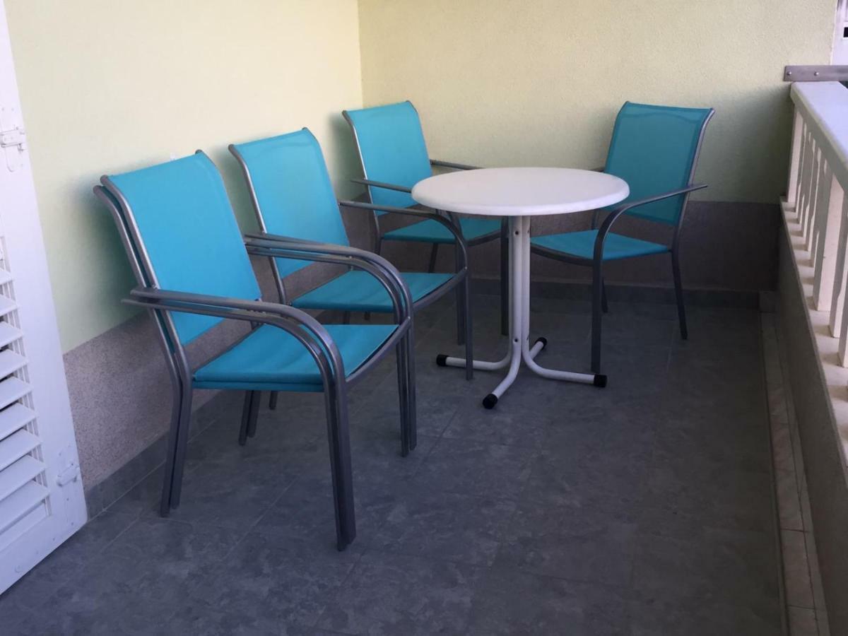 Apartmani Atila Damir Omiš Екстериор снимка