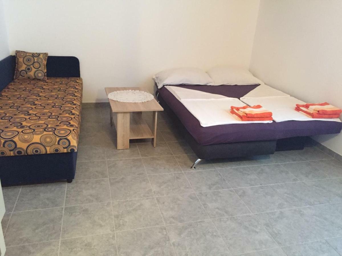 Apartmani Atila Damir Omiš Екстериор снимка