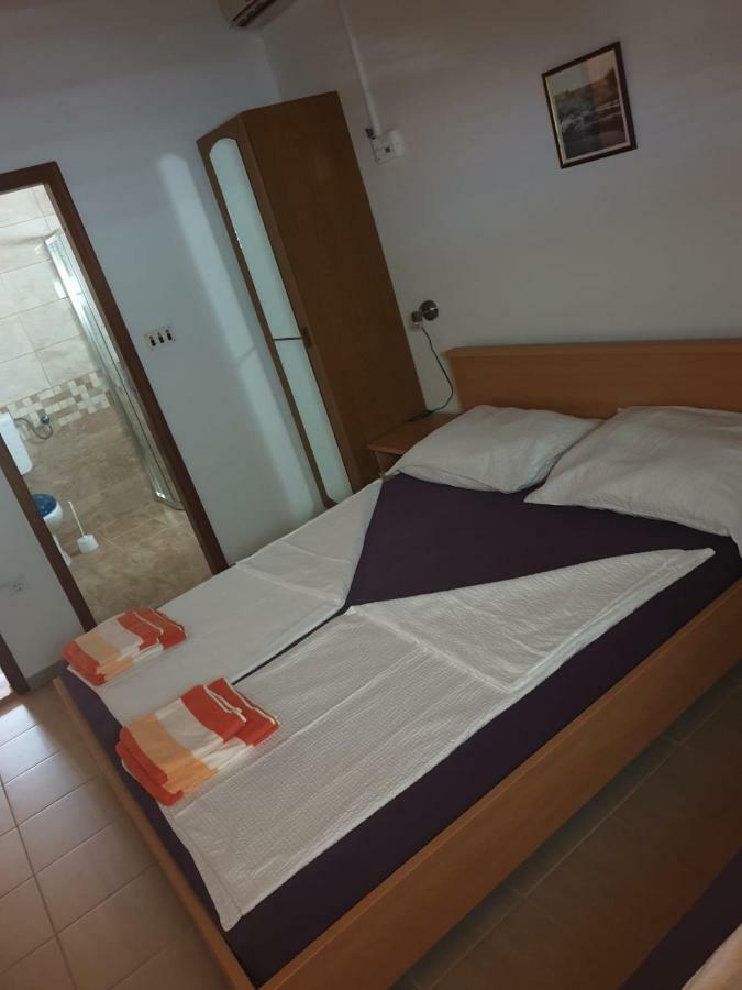 Apartmani Atila Damir Omiš Екстериор снимка